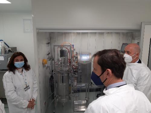 Il governatore Massimiliano Fedriga in visita ai nuovi laboratori Icgeb di Padriciano.