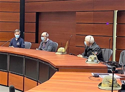 Il vicegovernatore del Friuli Venezia Giulia Riccardo Riccardi in occasione del rinnovo della convenzione tra Protezione civile e Associazione nazionale Alpini
