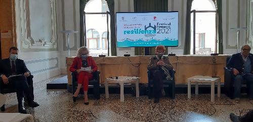 L'assessore regionale alla Cultura, Tiziana Gibelli, alla presentazione del Festival della Resilienza. di Pordenone.