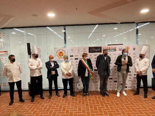 L'assessore regionale alle Attività produttive, Sergio Emidio Bini, inaugura l'Accademia del Gusto a Città Fiera a Torreano di Martignacco