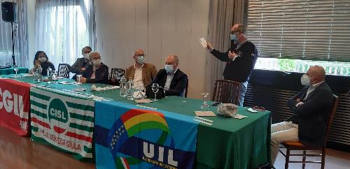 Il vicegovernatore con delega alla Salute, Riccardo Riccardi, al convegno "Lavorare sicuri si può" promosso da Cgil, Cisl e Uil del Friuli Venezia Giulia - Tricesimo, 27 maggio 2021.