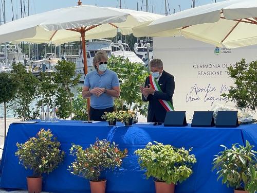 L'assessore regionale alle Attività produttive e al turismo, Sergio Emidio Bini, all'inaugurazione della stagione turistica 2021 ad Aprilia Marittima.