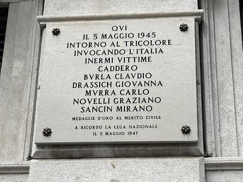La lapide di via Imbriani a Trieste