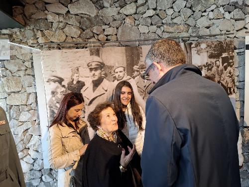 Roberti nello spazio del Centro di documentazione della Foiba di Basovizza dedicato alle Fiamme Gialle