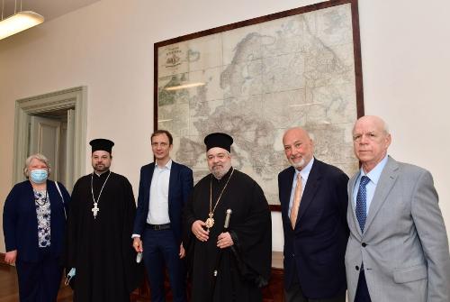 Il governatore Fedriga insieme al nuovo metropolita d’Italia Polycarpos Stavropoulos e agli altri rappresentanti della Comunità Greco-Orientale di Trieste