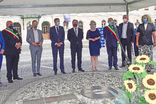 La cerimonia svoltasi oggi a Gorizia nel piazzale della Transalpina