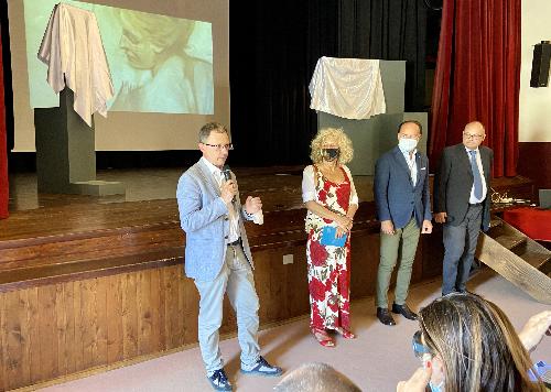 L'intervento dell'assessore regionale Stefano Zannier alla cerimonia di consegna degli attestati agli studenti della Scuola mosaicisti del Friuli