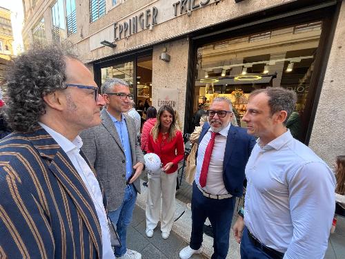 Il governatore Massimiliano Fedriga (a destra nella foto)