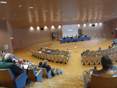 L'incontro sui contratti di Fiume, oggi, a Udine con l'assessore regionale alla Difesa dell'ambiente, Fabio Scoccimarro. 