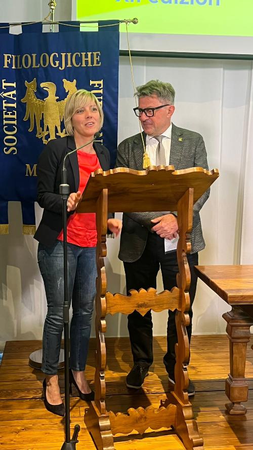 L'assessore alle Finanze del Friuli Venezia Giulia Barbara Zilli, al lancio del progetto Teche Folk, presentato nell'ambito della Setemane de Culture Furlane.