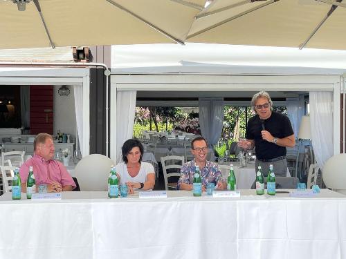 L'assessore regionale alle Attività produttive e al turismo, Sergio Emidio Bini, a Lignano Riviera alla consegna delle Bandiere blu 2021