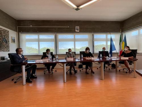 L'intervento dell'assessore regionale all'Istruzione e al lavoro, Alessia Rosolen, a Lignano alla presentazione dell'accordo per la formazione in chiave turistico-alberghiera