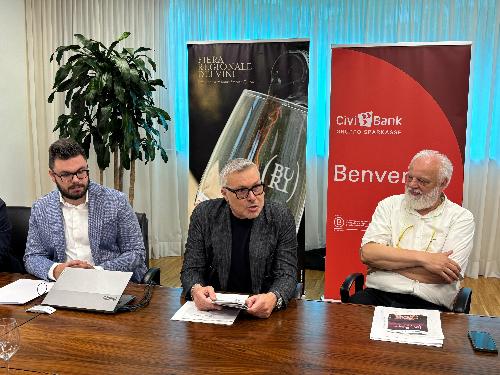 L’assessore regionale alle Attività produttive e Turismo, Sergio Emidio Bini, alla presentazione della 92ma Fiera regionale dei vini di Buttrio