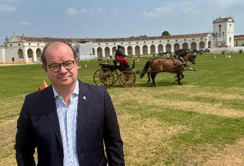 Il vicegovernarore con delega alla Cultura Mario Anzil a Passariano 