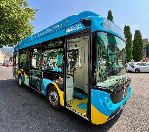 Uno dei nuovi autobus elettrici della Trieste Trasporti