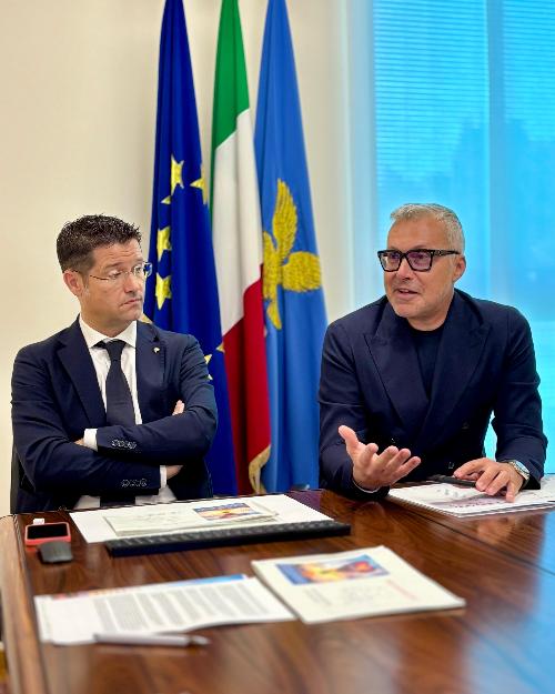 L'assessore regionale alle Attività produttive e Turismo Sergio Emidio Bini alla presentazione ufficiale de "La Notte Romantica nei borghi più belli d'Italia" 2025.