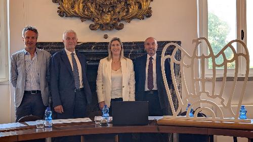 Al centro l'assessore Cristina Amirante