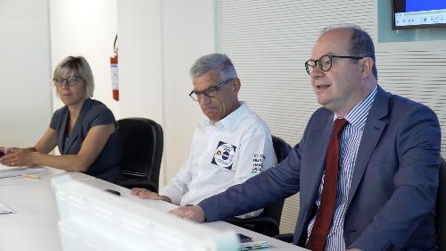 Una fase della conferenza stampa alla presenza del vicegovernatore e assessore allo Sport Mario Anzil e dell'assessore regionale alle Finanze Barbara Zilli