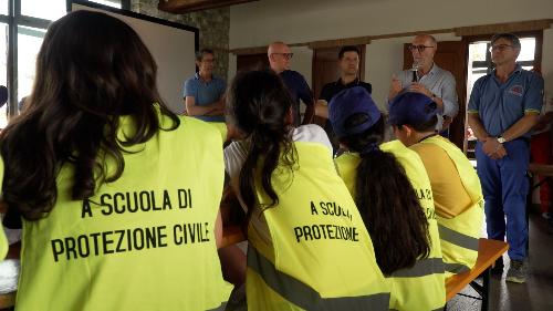 L'intervento dell'assessore regionale Riccardo Riccardi durante òl'incontro svoltosi a Valvasone