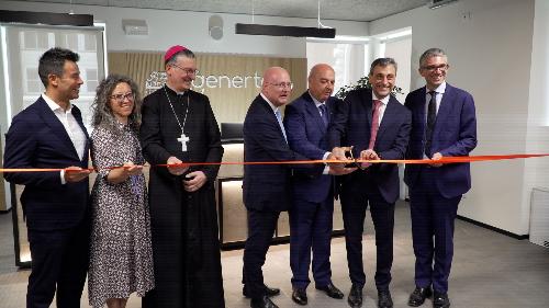 Il taglio del nastro alla nuova sede Genertel a Palazzo Stock
