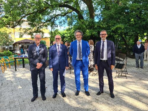 L'assessore Riccardo Riccardi, secondo da sinistra, con i rappresentanti del Comune e dei vertici della Casa di riposo di Spilimbergo