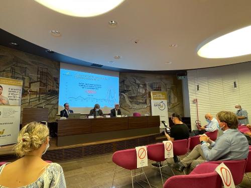 L'intervento dell'assessore regionale alle Attività produttive, Sergio Emidio Bini, alla presentazione del nuovo strumento creditizio di Confidimprese