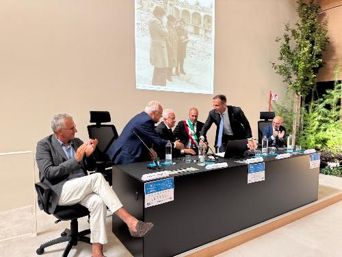 Il tavolo dei relatori