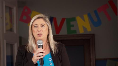L'assessore Amirante alla Scuola primaria di Capriva del Friuli