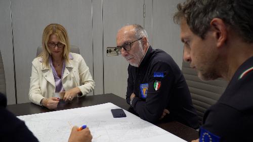 L'assessore regionale Riccardo Riccardi con il sindaco di Lignano durante il vertice in Municipio