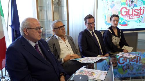 L'intervento dell'assessore regionale alle Attività produttive Sergio Emidio Bini alla conferenza stampa di Gusti di Frontiera