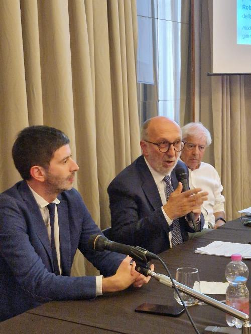 Riccardi interviene al convegno "Medici di famiglia: dipendenti del Servizio sanitario pubblico o liberi professionisti? Le sfide della sanità del futuro”
