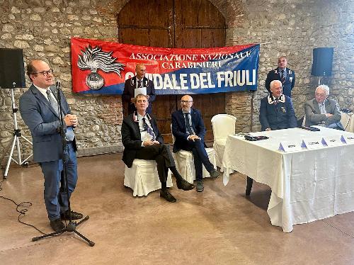 Il vicegovernatore del Friuli Venezia Giulia con delega alla Cultura Mario Anzil a Moimacco all'inaugurazione della mostra "La Prima Guerra Mondiale (1915-1918) e i Carabinieri"