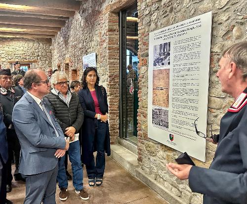 Il vicegovernatore del Friuli Venezia Giulia con delega alla Cultura Mario Anzil a Moimacco all'inaugurazione della mostra "La Prima Guerra Mondiale (1915-1918) e i Carabinieri"