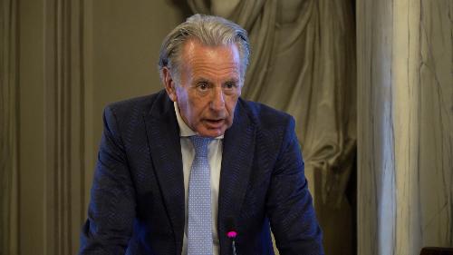 L'assessore regionale Fabio Scoccimarro al convegno su "150 di relazioni diplomatiche tra Italia e Serbia"
