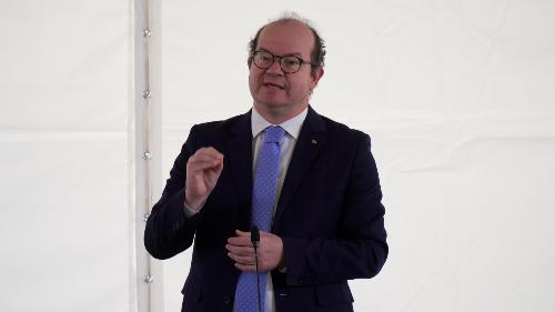 Il vicegovernatore Mario Anzil alla preview per la stampa della mostra "Confini. Da Gauguin a Hopper", allestita a Villa Manin di Passariano.