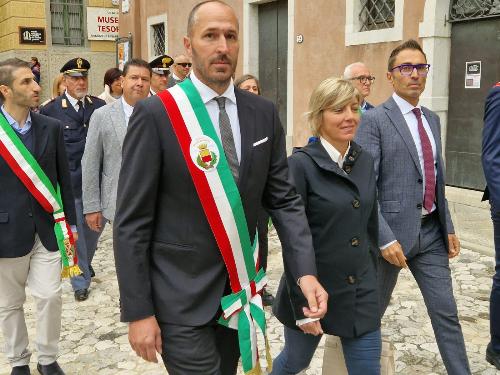 Zilli in corteo assieme al sindaco Revelant e al vicepresidente del Consiglio regionale Stefano Mazzolini