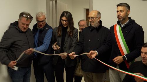 L'inaugurazione del nuovo ambulatorio medico affidato alla dottoressa Chiara Vriz alla presenza del sindaco Andrea Faccin, dei membri dell'amministrazione comunale, del parroco don Ivo Dereani