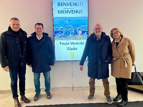 La delegazione del Friuli Venezia Giulia guidata dall'assessore ai Sistemi informativi Sebastiano Callari al DistriQ - Zone d'innovation quantique di Sherbrooke in Canada