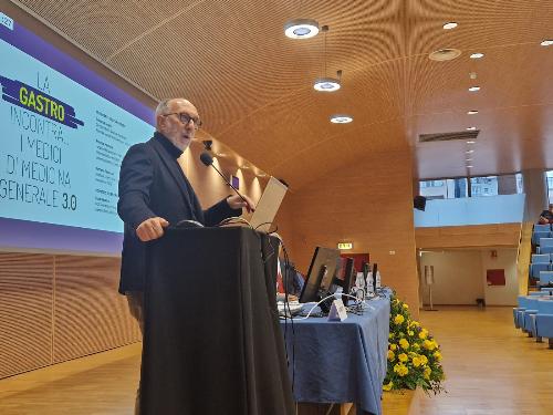 L'intervento dell'assessore Riccardi nell'auditorium della Regione a Udine