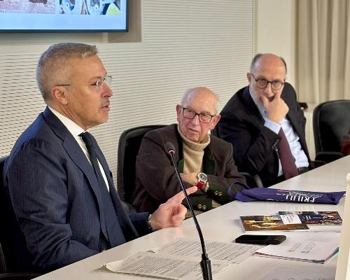 Gli assessori Bini e Riccardi con Mario Brancati, presidente della Consulta regionale delle persone con disabilità e delle loro famiglie