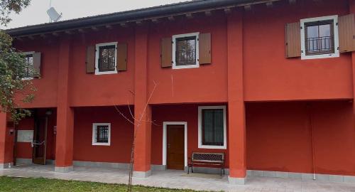 Gli alloggi di co-housing sociale a Privano, realizzati nell'ambito del Lascito Dal Dan dal Comune di Bagnaria Arsa.