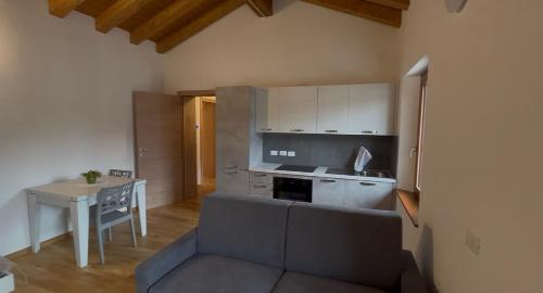 L'interno di uno degli alloggi di co-housing sociale a Privano, realizzati nell'ambito del Lascito Dal Dan dal Comune di Bagnaria Arsa.