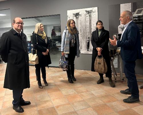 Il vice governatore con delega alla Cultura Mario Anzil e l'assessore regionale a Infrastrutture e territorio Cristina Amirante in visita al Craf