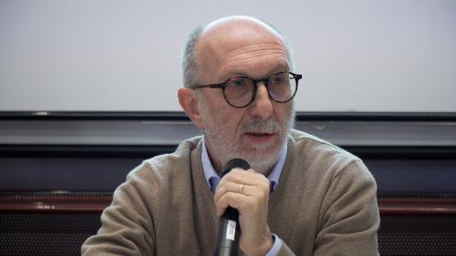 L'assessore regionale alla Salute interviene nell'aula magna di Tolmezzo all'incontro con i sindaci.