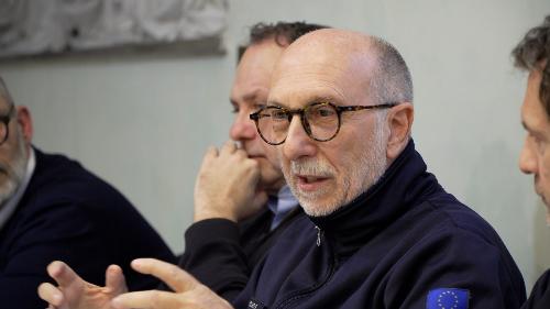 L'assessore regionale alla Protezione civile Riccardo Riccardi all'incontro pubblico con i cittadini di Brazzano di Cormons