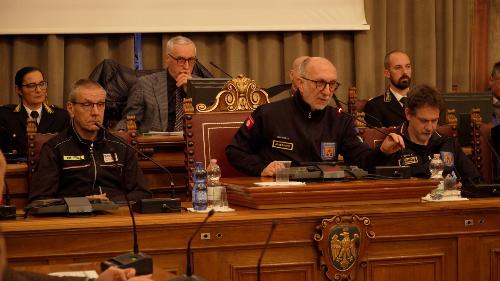 L'assessore alla Protezione civile Riccardo Riccardi interviene all'incontro a palazzo Belgrado a Udine con i sindaci e i coordinatori dei volontari della Protezione civile per definire i dettagli logistici del passaggio della 20ma Tappa del Giro d’Italia uomini, la Gemona 1976-2026 con arrivo a Piancavallo, e il 31 maggio e 1 giugno 2026 le Tappe del Giro Women. 

