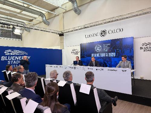 Un momento della conferenza satmpa al Bluenergy Stadium