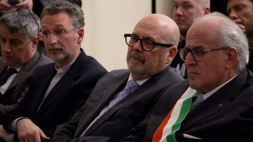 L'assessore Sebastiano Callari alla cerimonia di consegna del Premio Santi Ilario e Taziano assieme al sindaco di Gorizia ROdolfo Ziberna