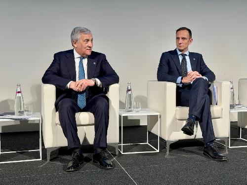 Il governatore Massimiliano Fedriga (a destra) con il ministro degli Affari esteri Antonio Tajani