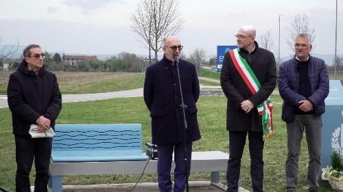 L'assessore Riccardi col sindaco di San Canzian d'Isonzo Claudio Fratta alla cerimonia commemorativa delle vittime del Covid